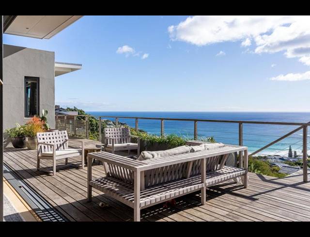 4 BEDROOM HOUSE FOR SALE IN LLANDUDNO